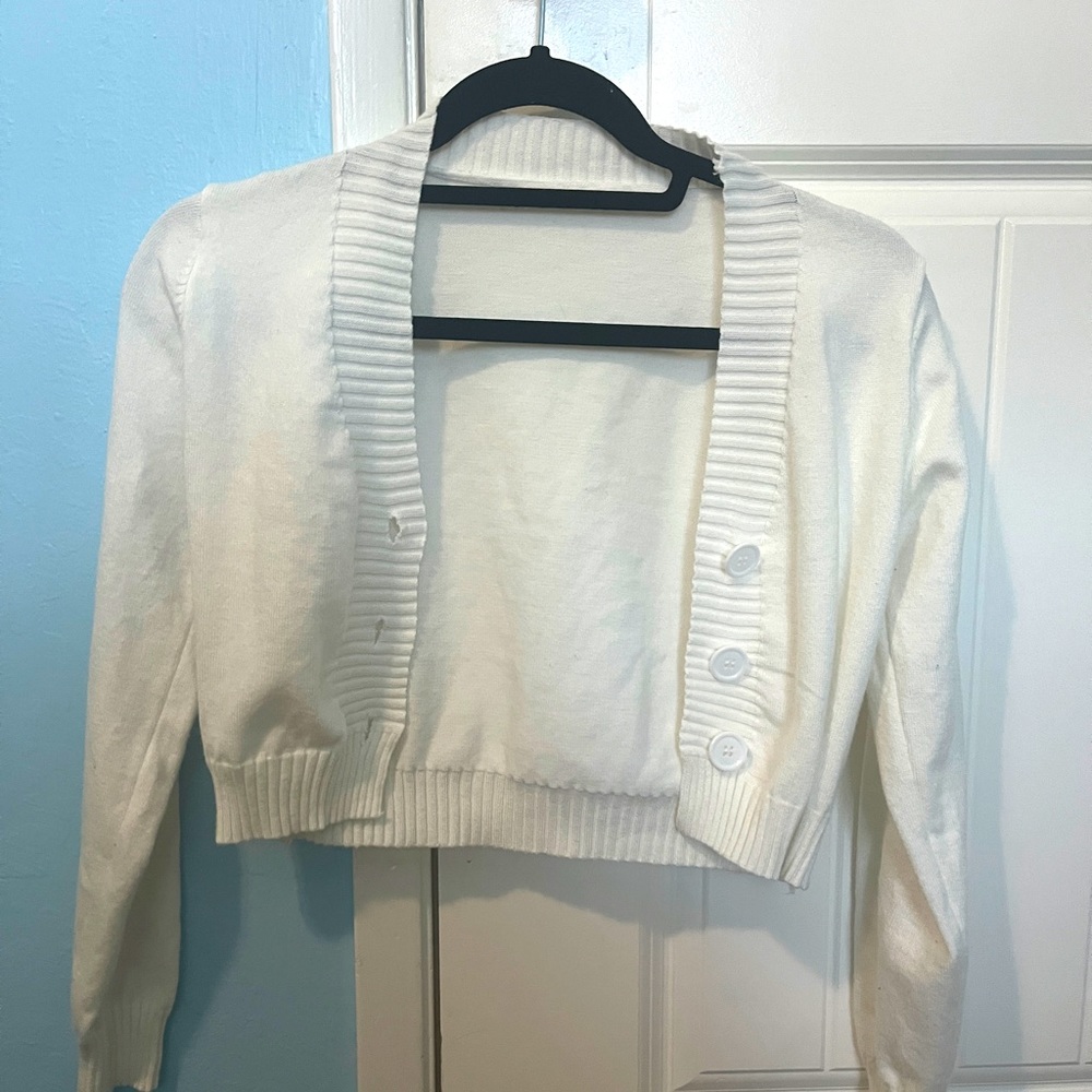 Cropped white sweater small